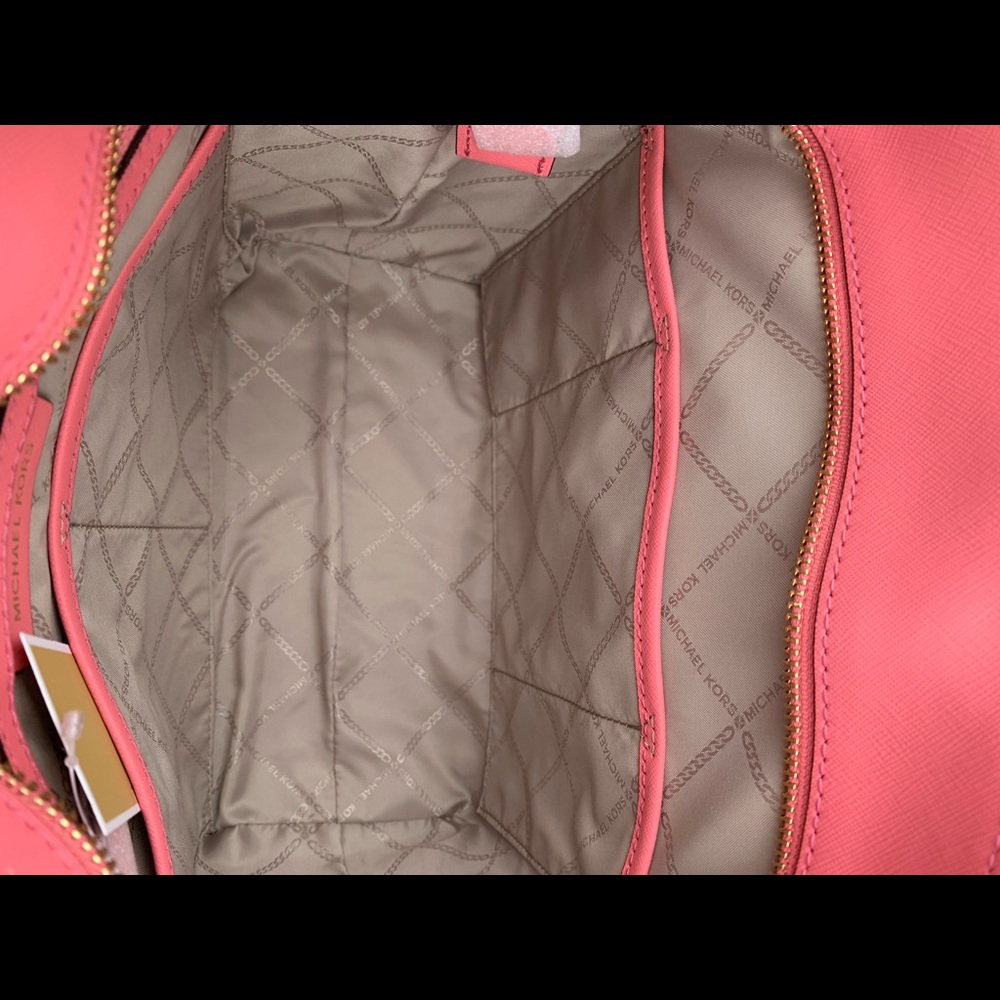 NWT MICHAEL KORS SHOULDER BAG! - Picture 4 of 9